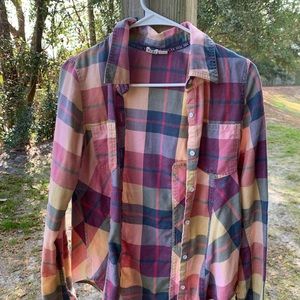 ROXY, plaid button up, size small. Good condition.